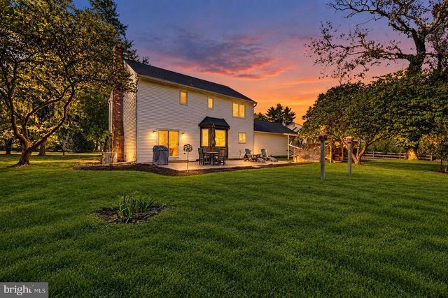9 LOCKE CT, Ewing, NJ 08628
