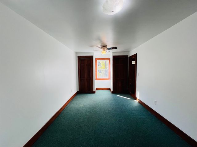 21 Ledge Road, Lyndon, VT 05851