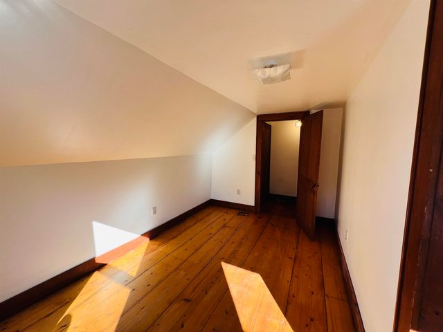 21 Ledge Road, Lyndon, VT 05851