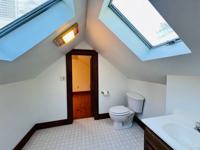 21 Ledge Road, Lyndon, VT 05851