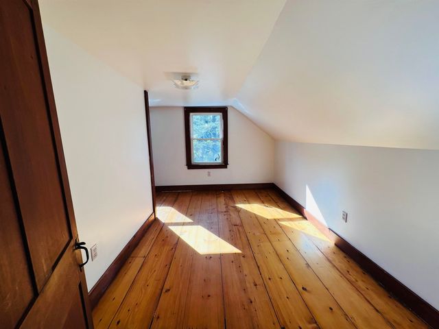 21 Ledge Road, Lyndon, VT 05851