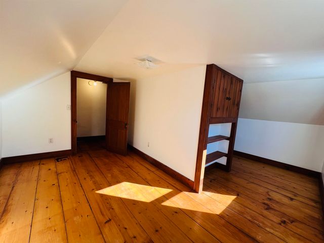 21 Ledge Road, Lyndon, VT 05851