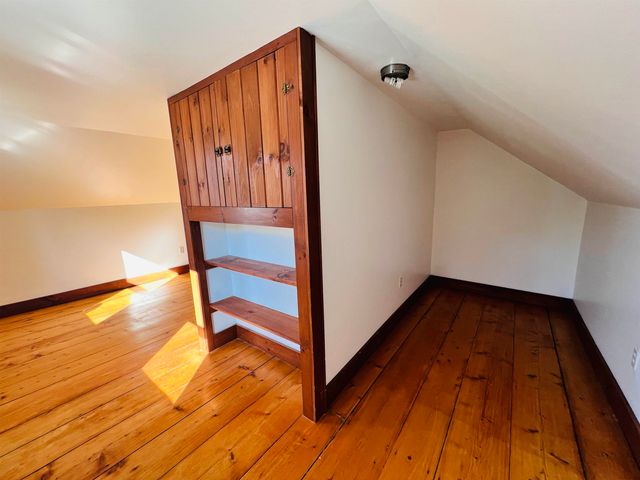 21 Ledge Road, Lyndon, VT 05851