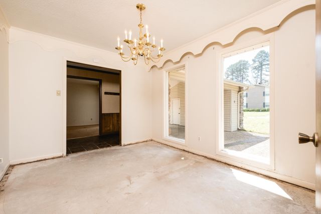 11 Crownpoint Road, Little Rock, AR 72227