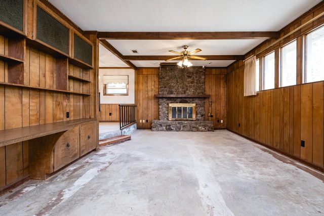 11 Crownpoint Road, Little Rock, AR 72227