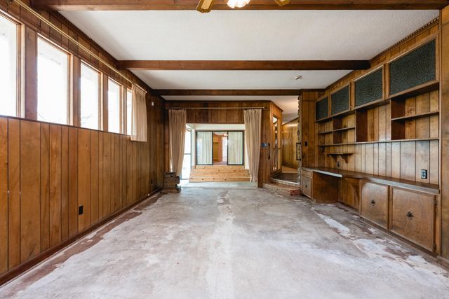 11 Crownpoint Road, Little Rock, AR 72227