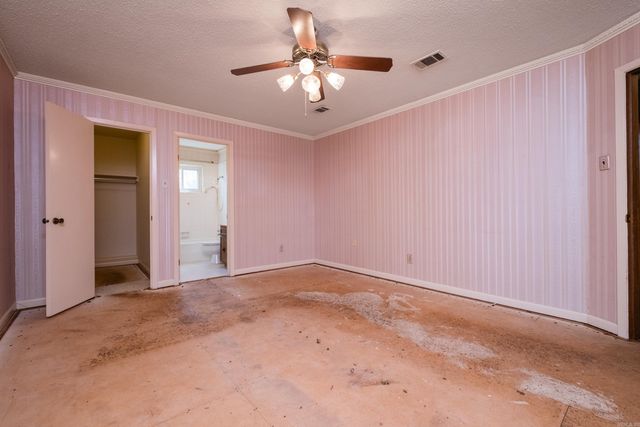 11 Crownpoint Road, Little Rock, AR 72227