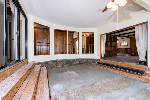 11 Crownpoint Road, Little Rock, AR 72227