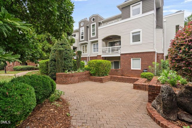 1000 Brighthurst Drive 304, Raleigh, NC 27605