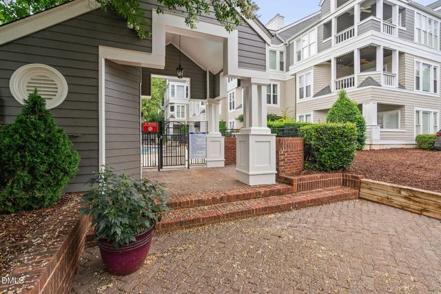 1000 Brighthurst Drive 304, Raleigh, NC 27605