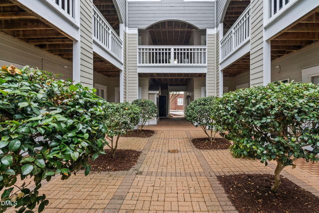 1000 Brighthurst Drive 304, Raleigh, NC 27605