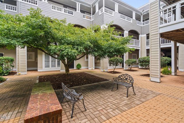 1000 Brighthurst Drive 304, Raleigh, NC 27605