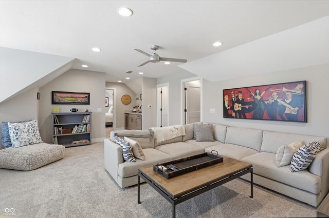 3059 Twain Drive, Carmel, IN 46033