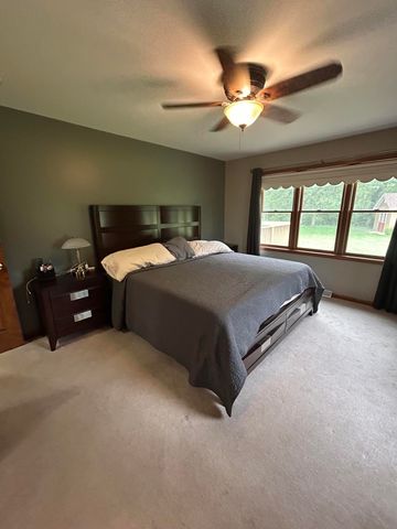 8876 N Lilac Street, Demotte, IN 46310