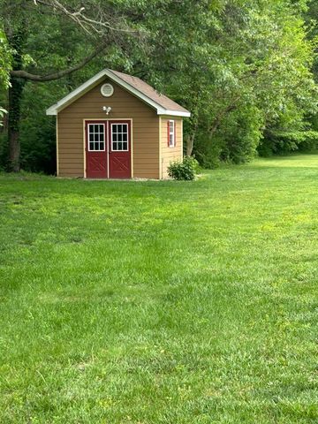 8876 N Lilac Street, Demotte, IN 46310