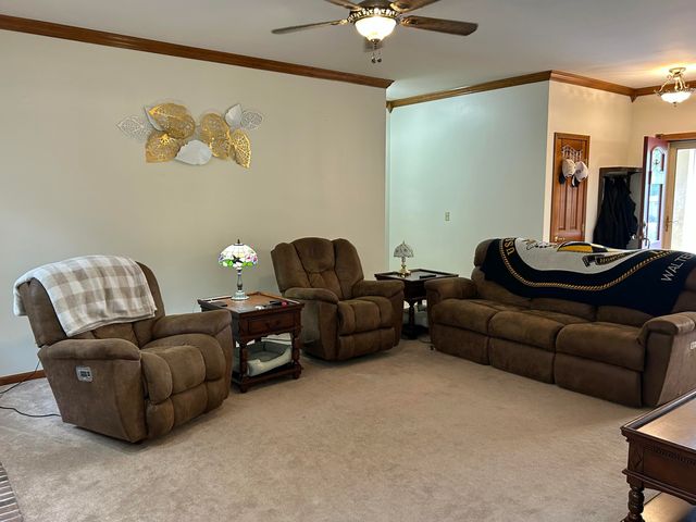8876 N Lilac Street, Demotte, IN 46310