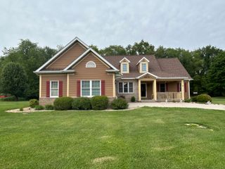 8876 N Lilac Street, Demotte, IN 46310