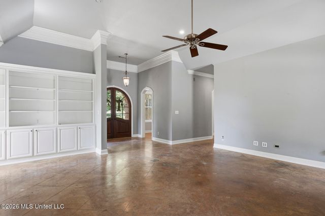 157 Lake Hill Drive, Flora, MS 39071