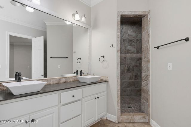 157 Lake Hill Drive, Flora, MS 39071