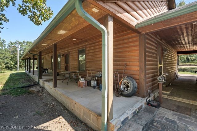 34509 Ridge Road, Poteau, OK 74953