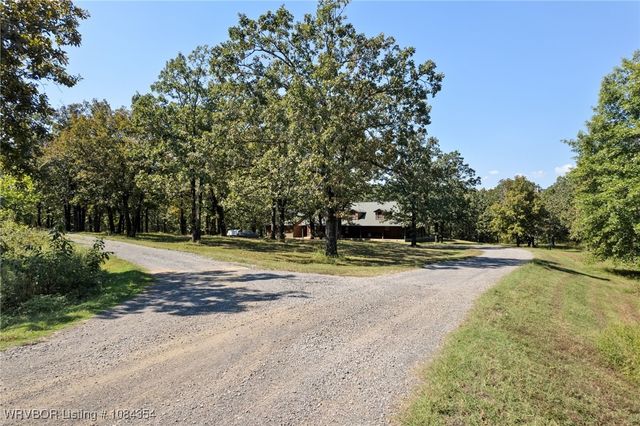 34509 Ridge Road, Poteau, OK 74953