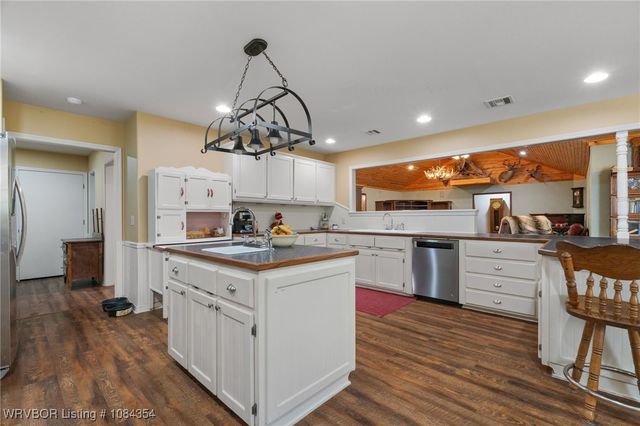 34509 Ridge Road, Poteau, OK 74953