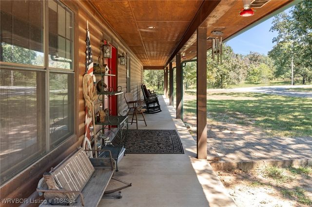 34509 Ridge Road, Poteau, OK 74953