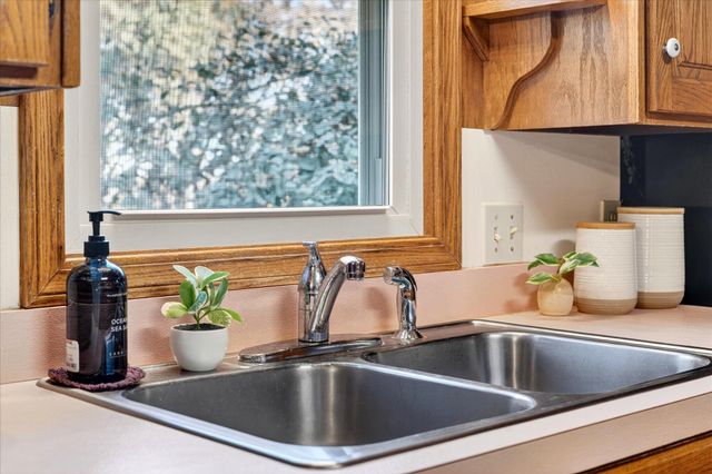 18555 E Highway 32, Stockton, MO 65785