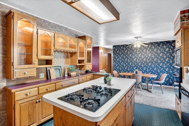 18555 E Highway 32, Stockton, MO 65785