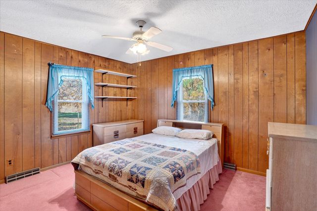 18555 E Highway 32, Stockton, MO 65785