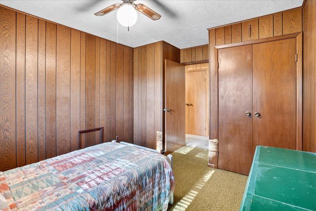 18555 E Highway 32, Stockton, MO 65785