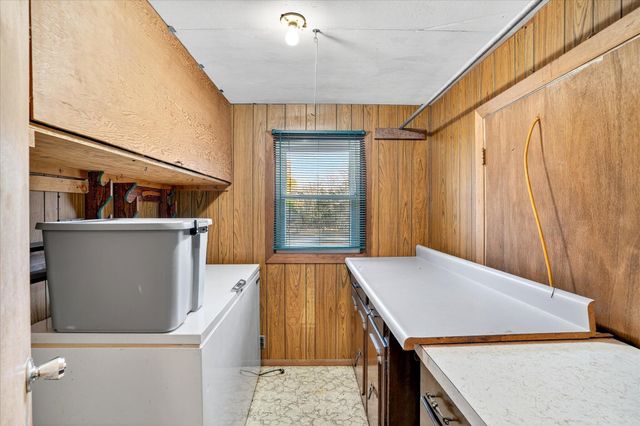 18555 E Highway 32, Stockton, MO 65785