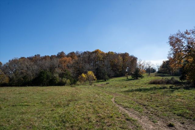 18555 E Highway 32, Stockton, MO 65785