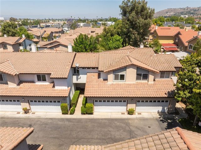 3707 Calle Curacso, Riverside, CA 92503