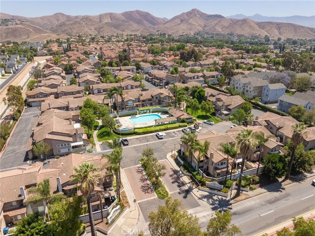 3707 Calle Curacso, Riverside, CA 92503