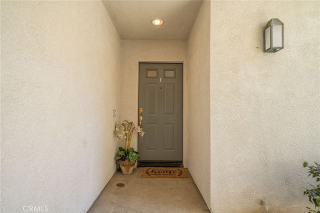 3707 Calle Curacso, Riverside, CA 92503