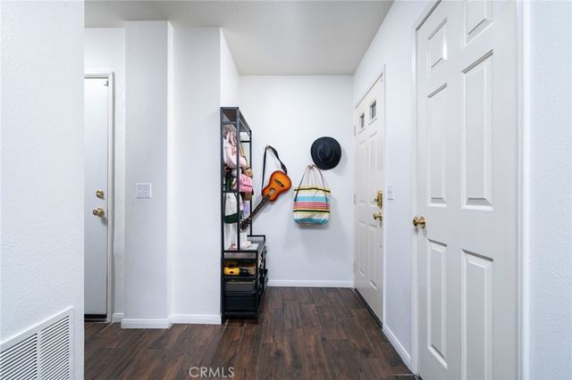 3707 Calle Curacso, Riverside, CA 92503