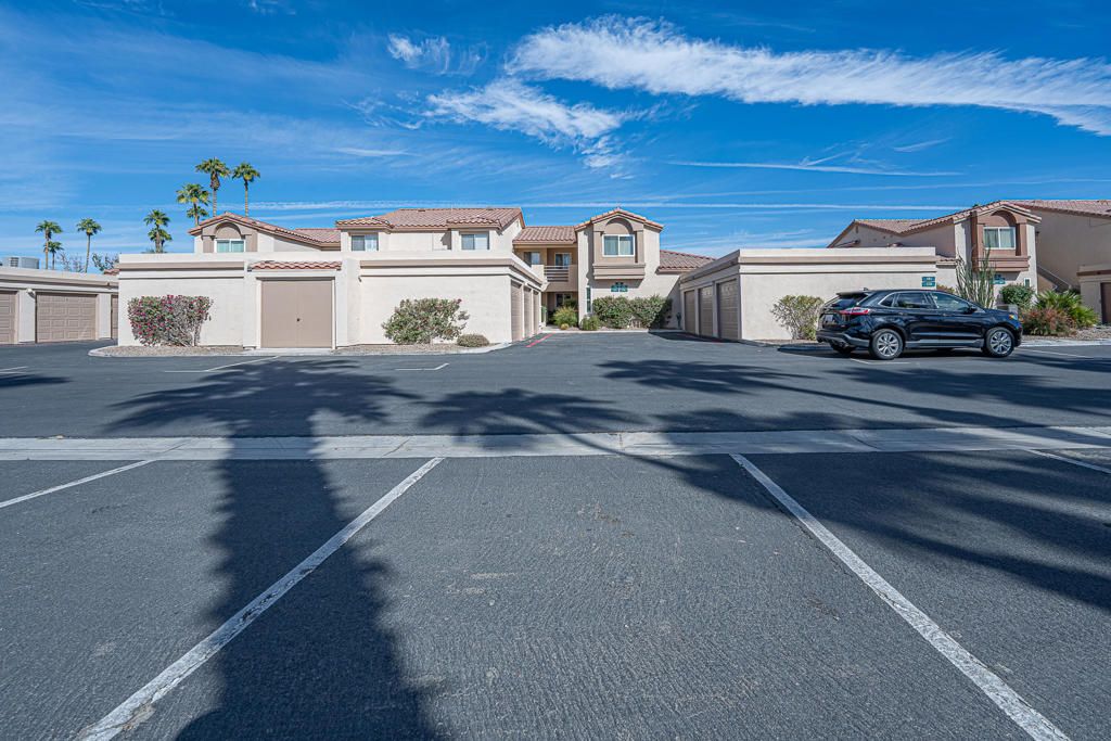 Image 3 of property listing at 78171 Crimson Court, La Quinta, CA 92253