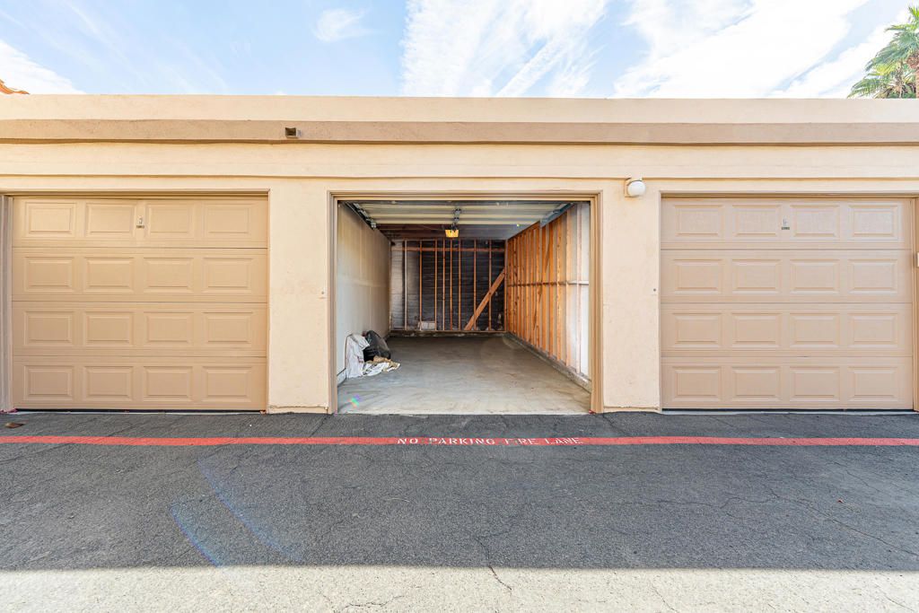 Image 41 of property listing at 78171 Crimson Court, La Quinta, CA 92253