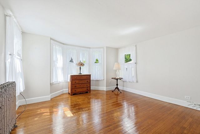 69 Union St, Mansfield, MA 02048