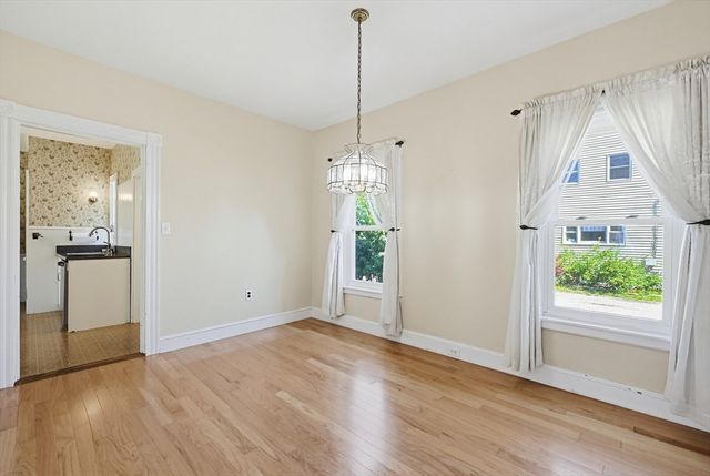 69 Union St, Mansfield, MA 02048