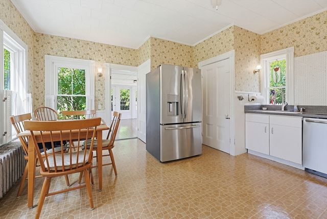 69 Union St, Mansfield, MA 02048