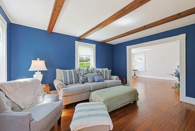 69 Union St, Mansfield, MA 02048
