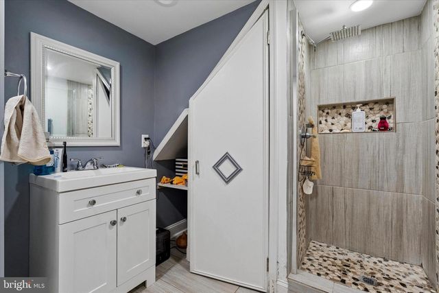 2842 MICHAEL RD, Philadelphia, PA 19152