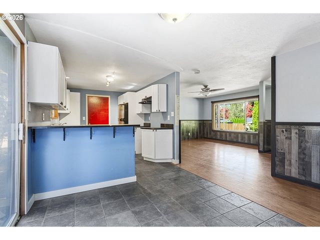 15856 Sw SUNSET Ct, Sherwood, OR 97140