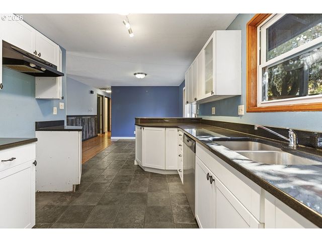 15856 Sw SUNSET Ct, Sherwood, OR 97140