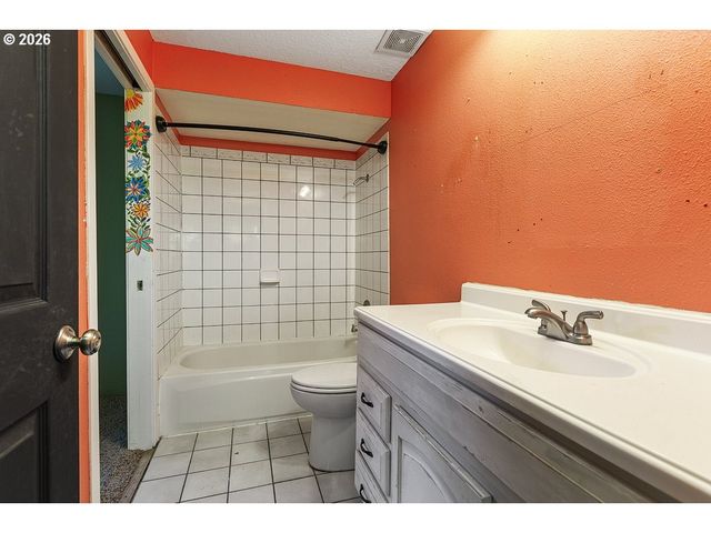 15856 Sw SUNSET Ct, Sherwood, OR 97140