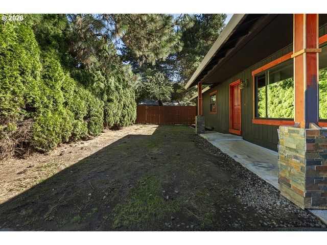 15856 Sw SUNSET Ct, Sherwood, OR 97140