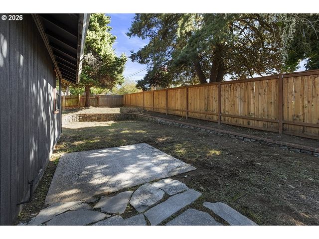 15856 Sw SUNSET Ct, Sherwood, OR 97140