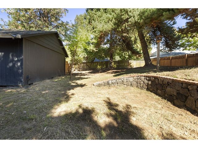 15856 Sw SUNSET Ct, Sherwood, OR 97140